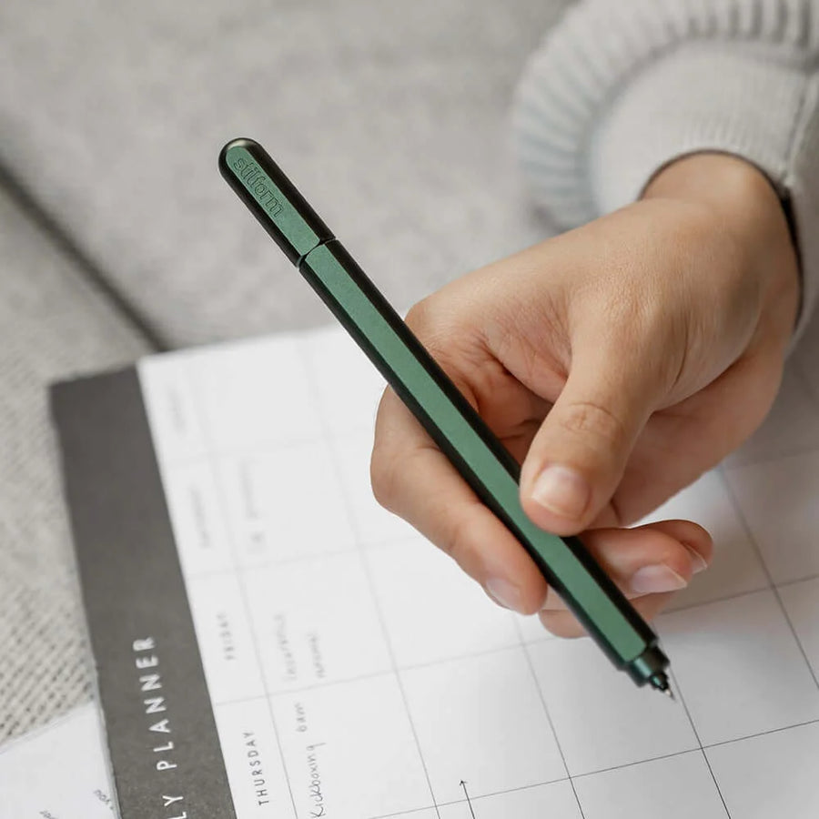 Stilform ARC Aluminium Gel Pen – Innovative Magnetic Closure Stilform ARC Aluminium Gel Pen – Innovative Magnetic Closure