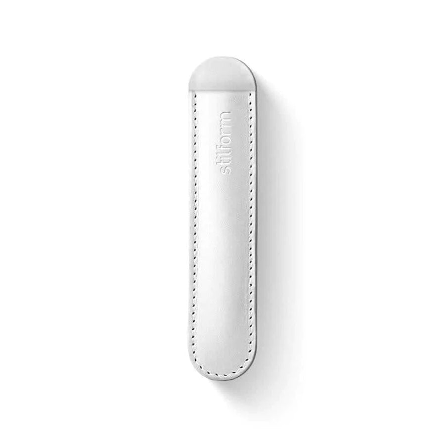 Stilform Leather Pouch White, highlighting the premium vegetable-tanned leather craftsmanship